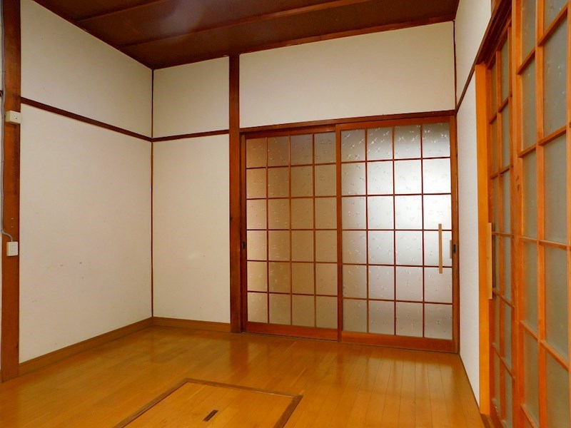 南若園町戸建 内観写真（リビング以外の居室）
