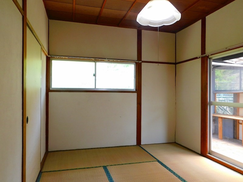 南若園町戸建 内観写真（リビング以外の居室）