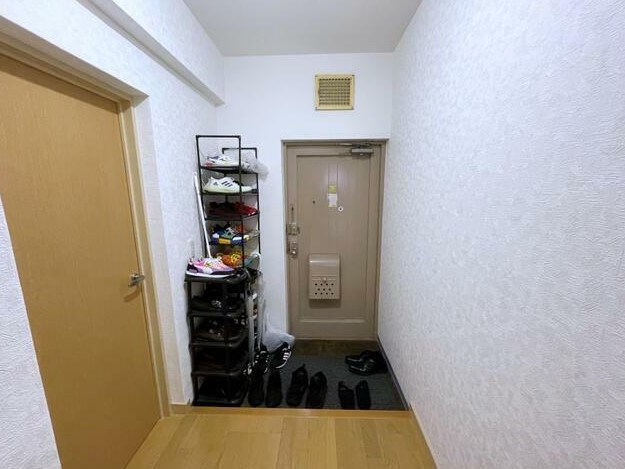 明和コーポ 現地写真（玄関）