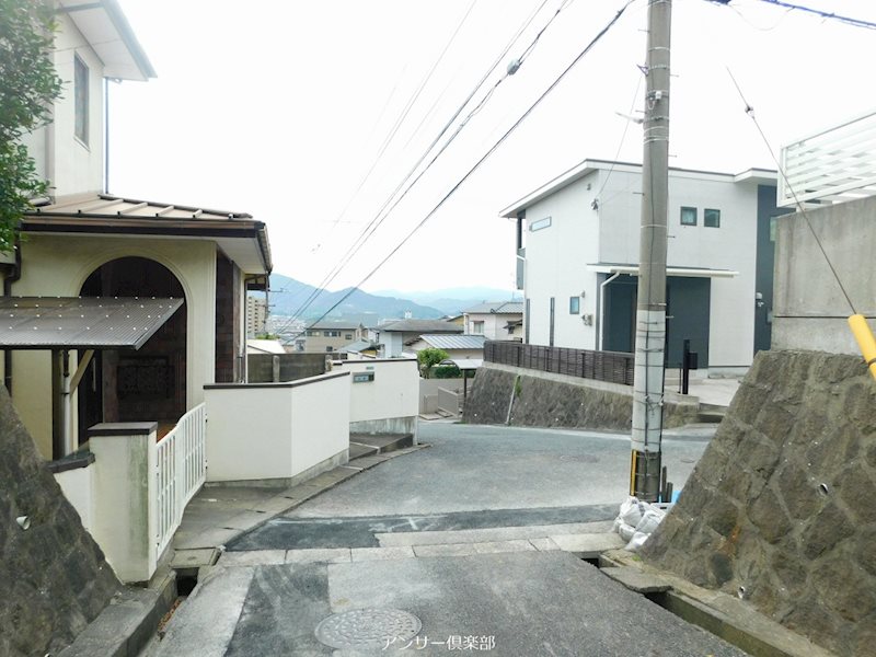 葛原二丁目土地 現地写真（前面道路含む現地写真）