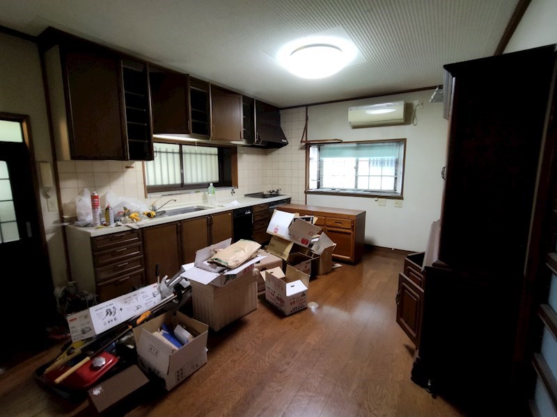 白野江三丁目戸建 内観写真（リビング）