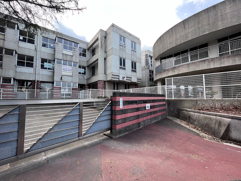 コーポ森山 小学校