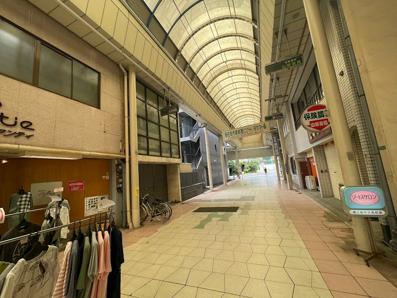 本町二丁目土地 現地写真（前面道路含む現地写真）