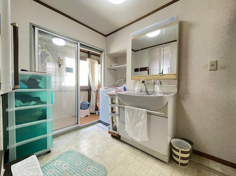 下上津役三丁目戸建 内観写真（洗面台・洗面所）