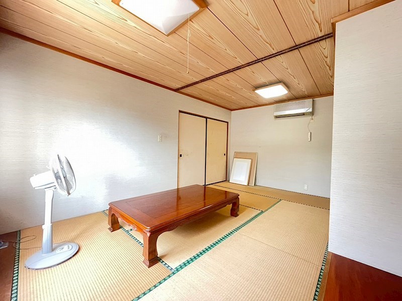 下上津役三丁目戸建 内観写真（リビング以外の居室）