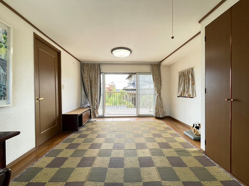下上津役三丁目戸建 内観写真（リビング以外の居室）