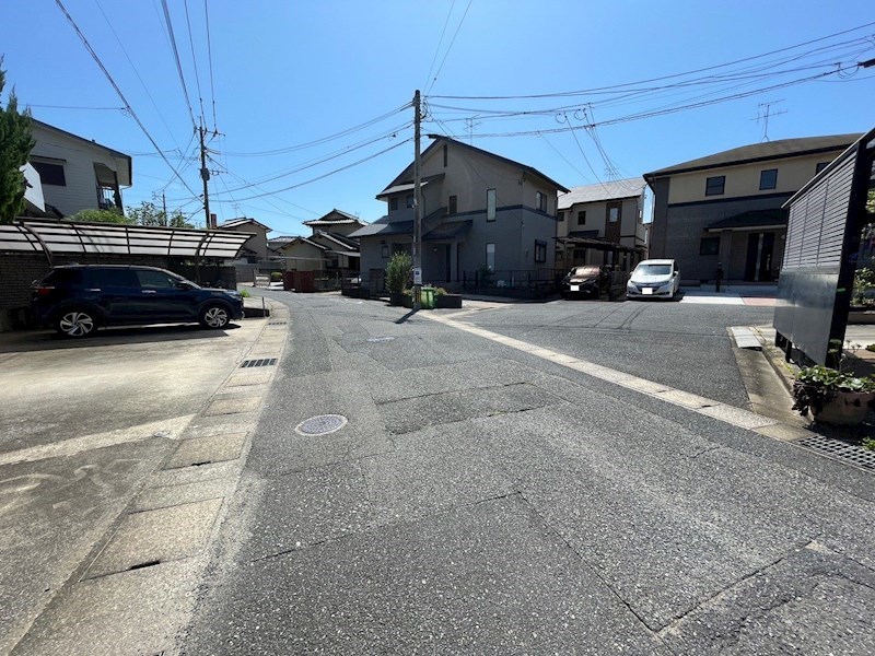 沼本町四丁目戸建 現地写真（前面道路含む現地写真）