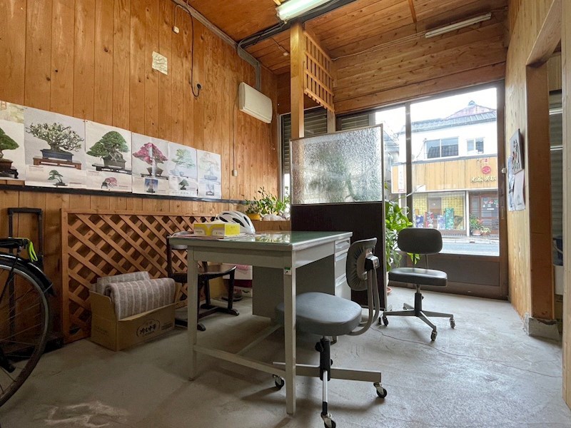 大橋一丁目戸建 内観写真（リビング）