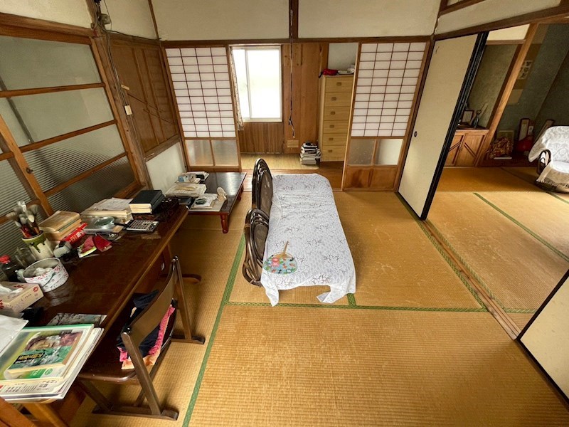 大橋一丁目戸建 内観写真（リビング以外の居室）