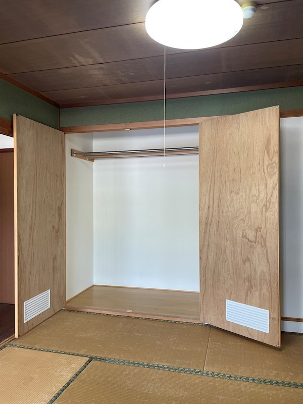 ヴィラージュ八景園 内観写真（収納）