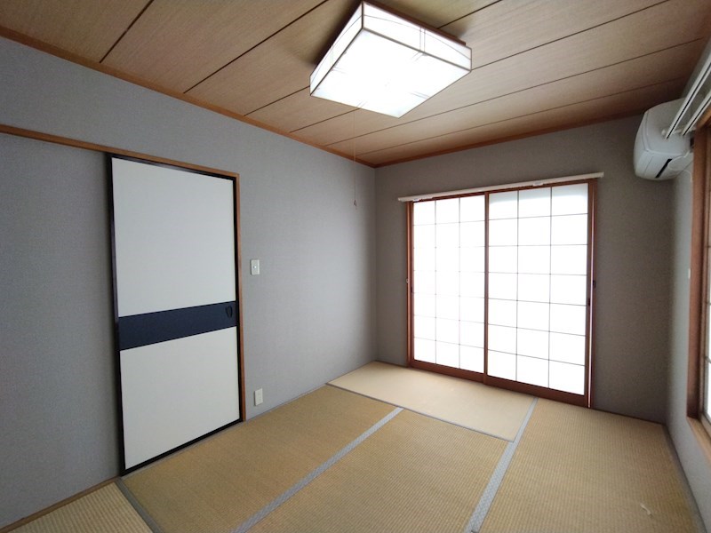 浅川学園台二丁目戸建 内観写真（リビング以外の居室）