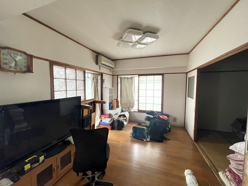 グランドハイツ小沢見 内観写真（リビング）