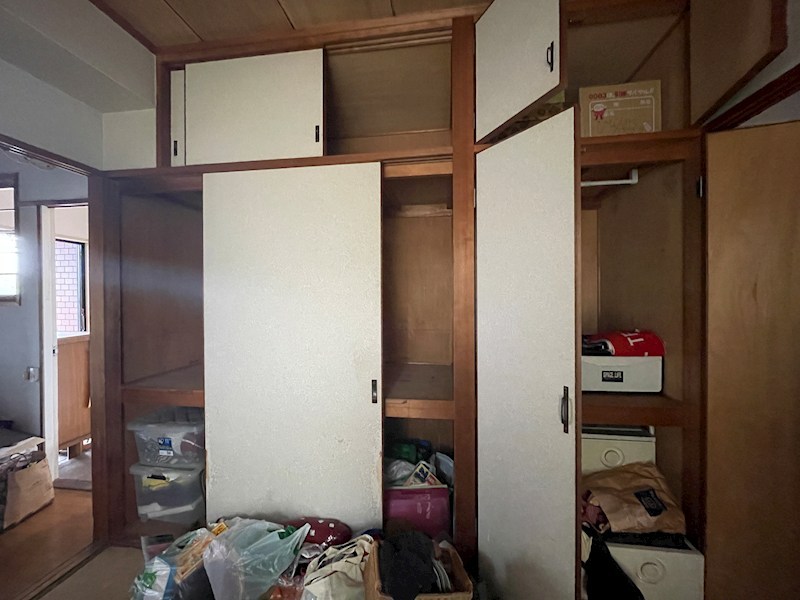 グランドハイツ小沢見 内観写真（収納）