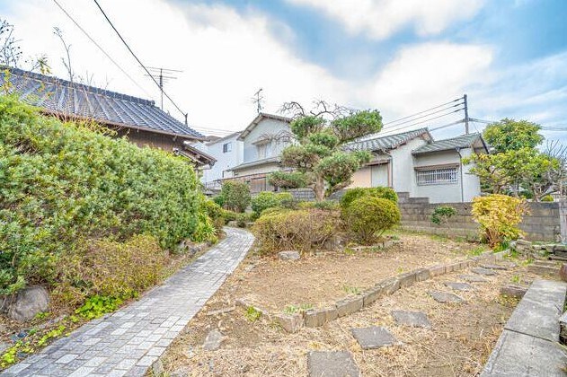 沖田五丁目戸建 現地写真（庭）