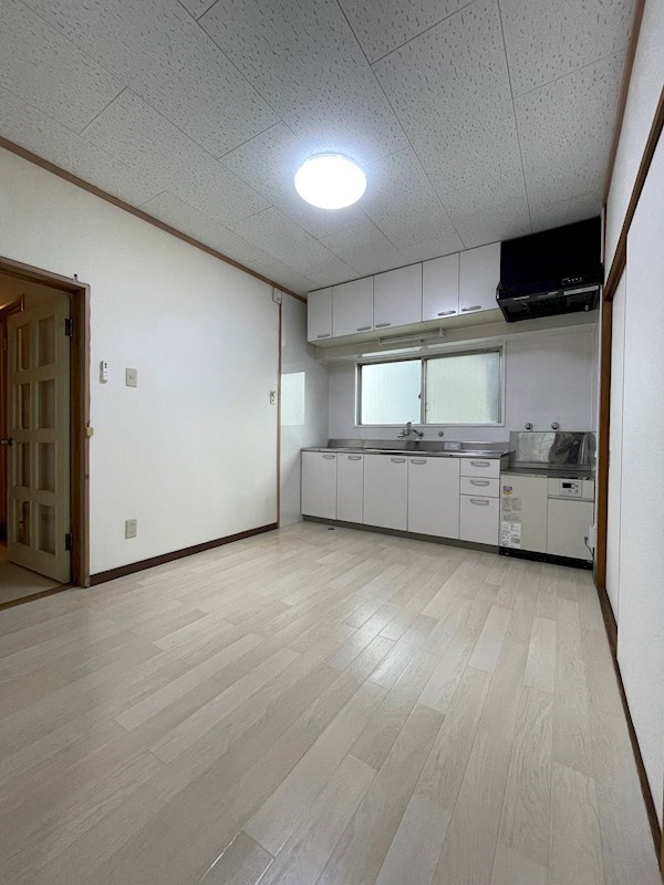 サンリバー三萩野藤マンション 内観写真（リビング）