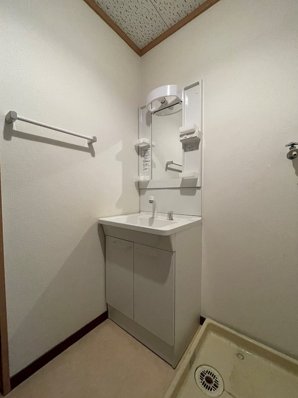 サンリバー三萩野藤マンション 内観写真（洗面台・洗面所）