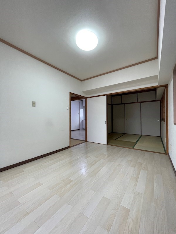 サンリバー三萩野藤マンション 内観写真（リビング以外の居室）