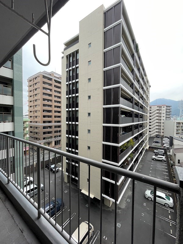 サンリバー三萩野藤マンション 現地写真（バルコニー）