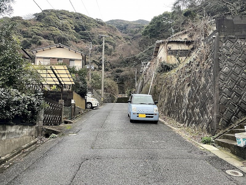 大里戸ノ上四丁目土地 現地写真（前面道路含む現地写真）