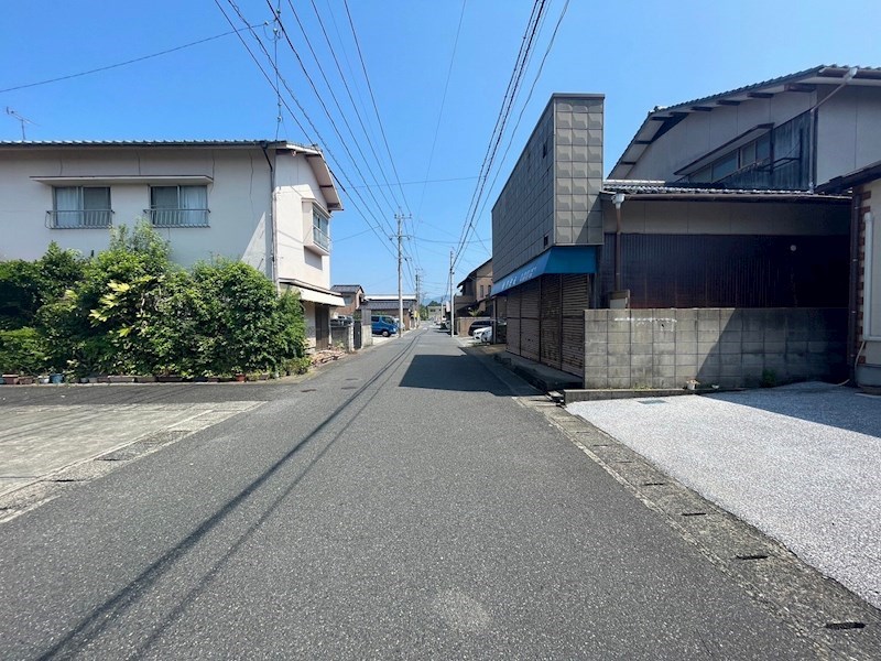 吉田南一丁目戸建 現地写真（前面道路含む現地写真）