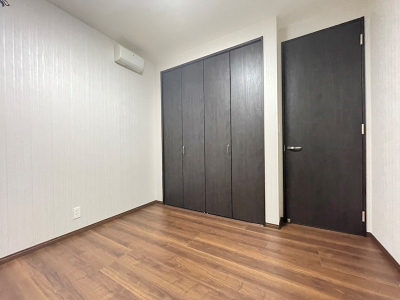 下貫三丁目戸建 内観写真（リビング以外の居室）