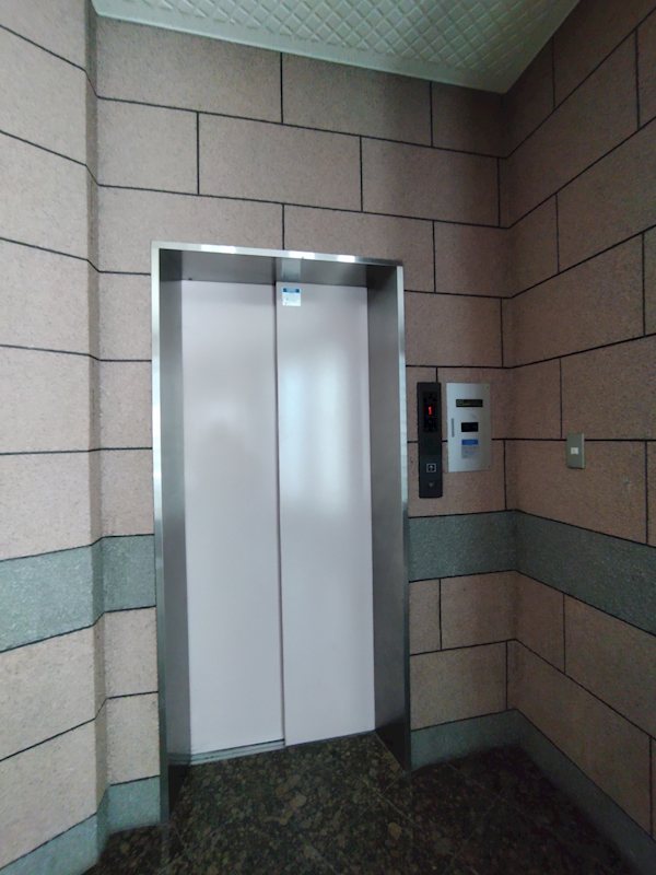イマージュグランシュクセ下到津 共用部写真（エントランス）