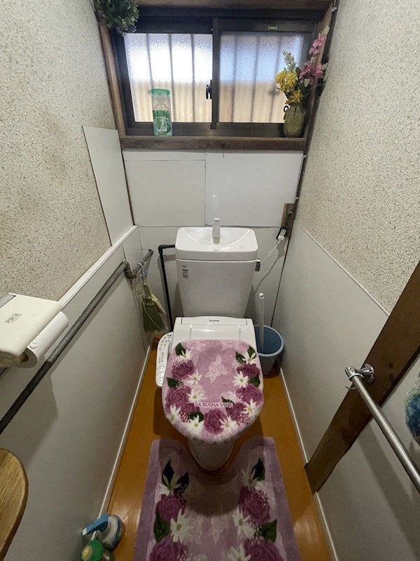 日明三丁目戸建 内観写真（トイレ）