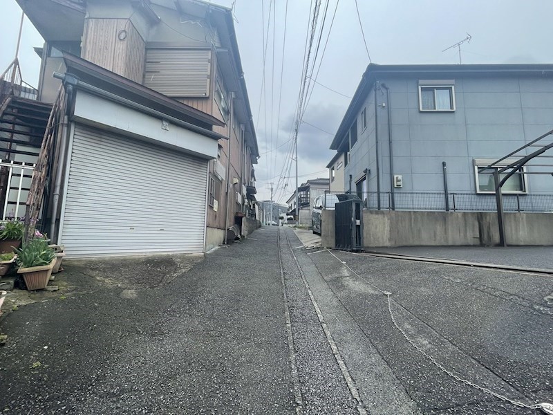 日明三丁目戸建 現地写真（前面道路含む現地写真）