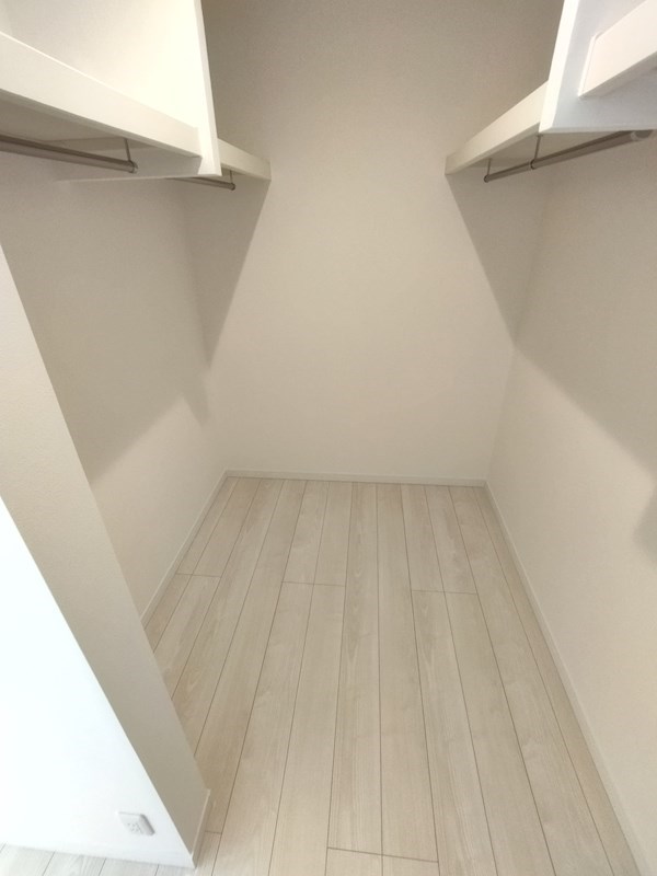 大字頓野戸建  内観写真（収納）