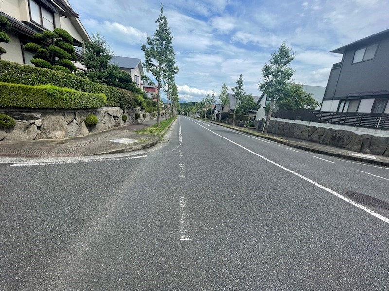 青葉台南三丁目戸建 現地写真（前面道路含む現地写真）