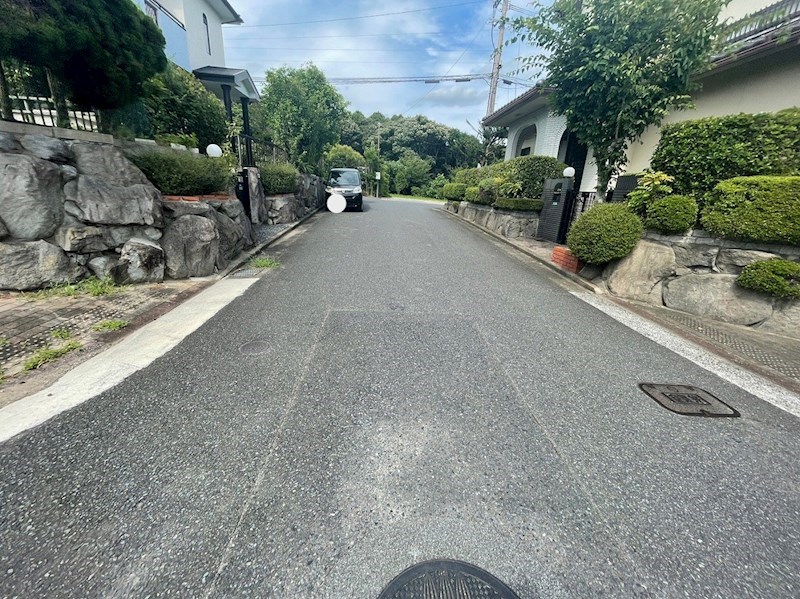 青葉台南三丁目戸建 現地写真（前面道路含む現地写真）