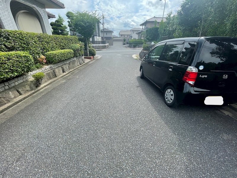 青葉台南三丁目土地 現地写真（前面道路含む現地写真）