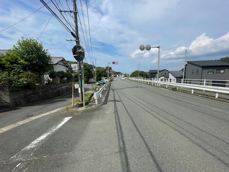 海老津三丁目土地 現地写真（前面道路含む現地写真）