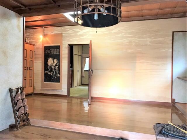 黒原二丁目戸建 現地写真（玄関）
