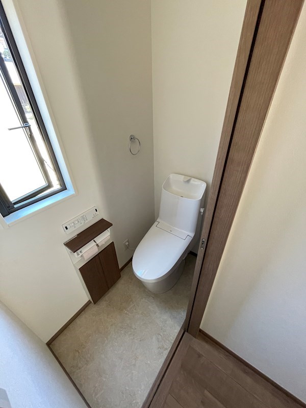 若葉三丁目戸建 内観写真（トイレ）