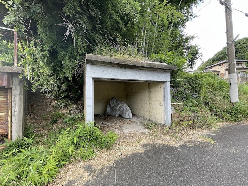 岩瀬二丁目戸建 現地写真（駐車場）