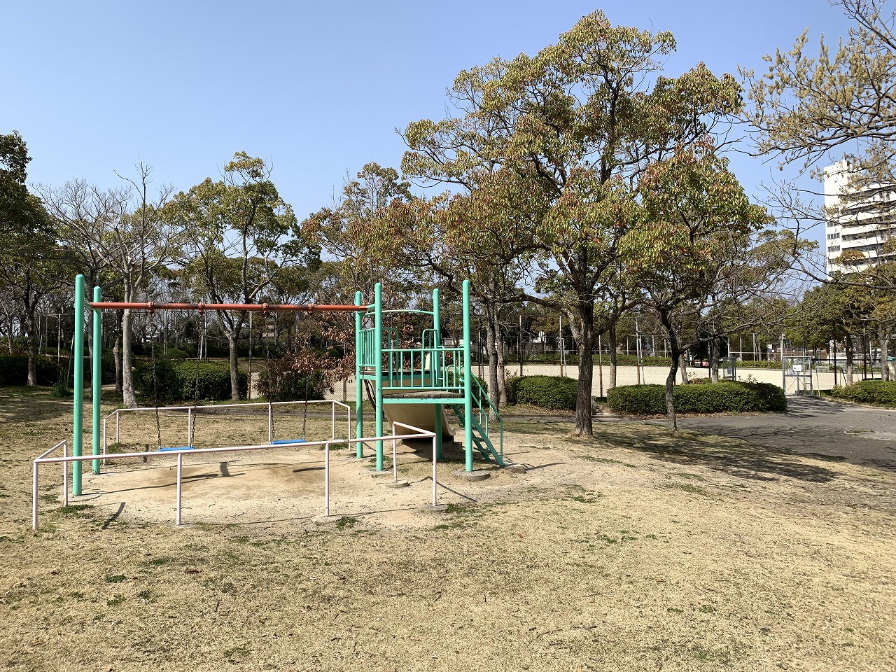 本城東二丁目戸建 公園