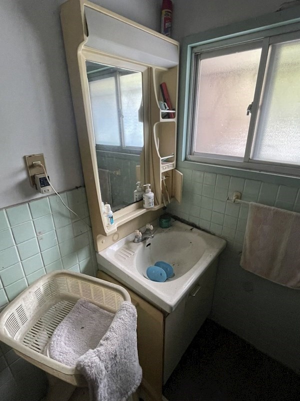 大字畑戸建 内観写真（洗面台・洗面所）