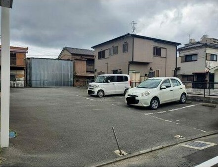 八千代町店舗 現地写真（駐車場）