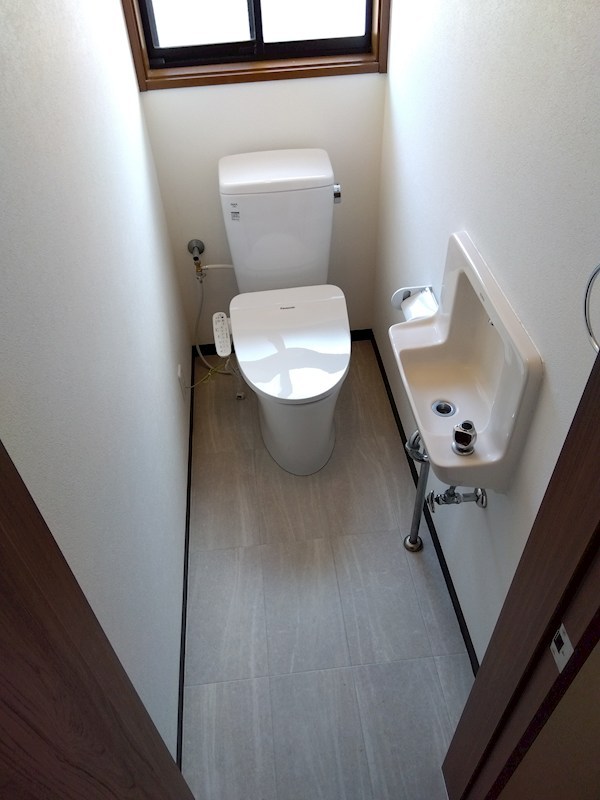 舞ヶ丘四丁目戸建 内観写真（トイレ）