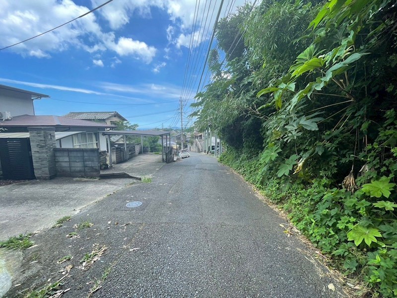 畑谷町19番土地 現地写真（前面道路含む現地写真）