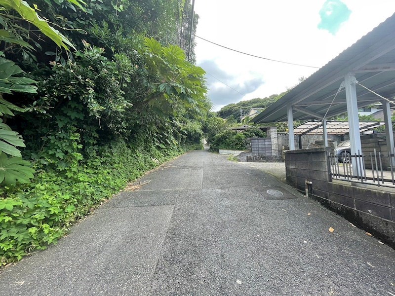 畑谷町19番土地 現地写真（前面道路含む現地写真）