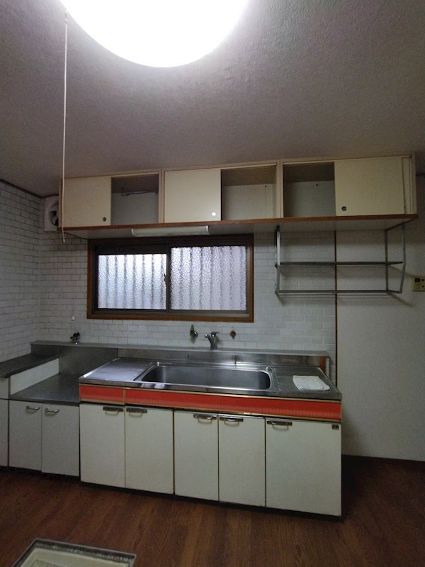 扇ヶ浦四丁目戸建 内観写真（キッチン）