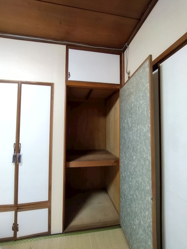 扇ヶ浦四丁目戸建 内観写真（収納）