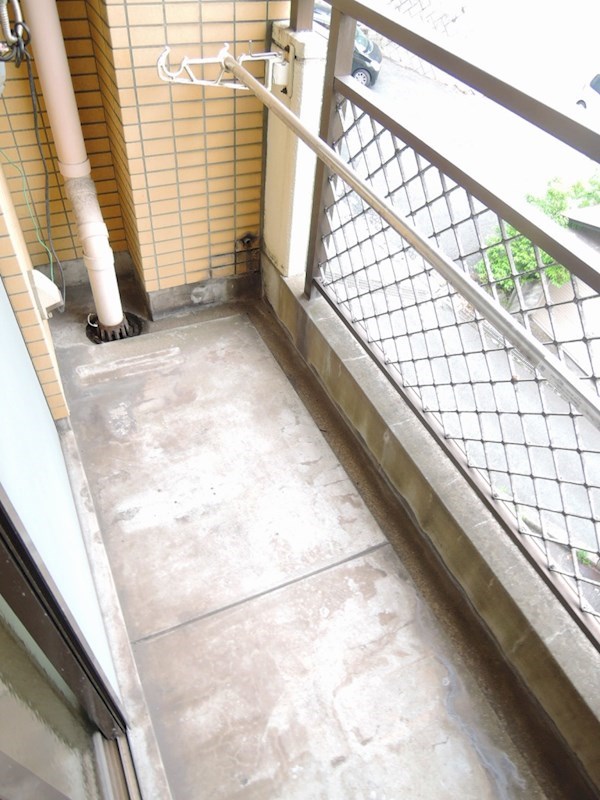 プレアール下到津 現地写真（バルコニー）