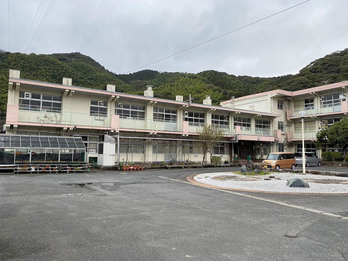 大字山本戸建 小学校