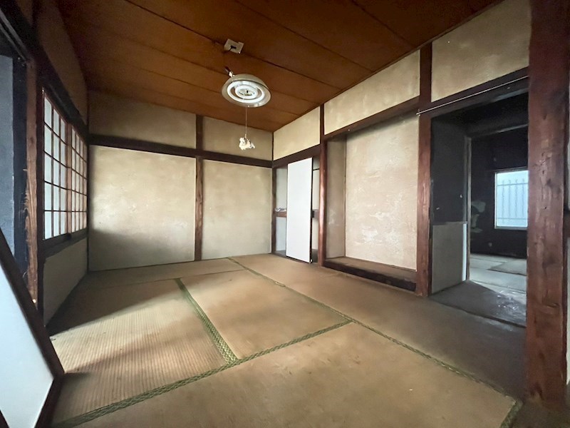 高峰一丁目4番戸建 内観写真（リビング以外の居室）
