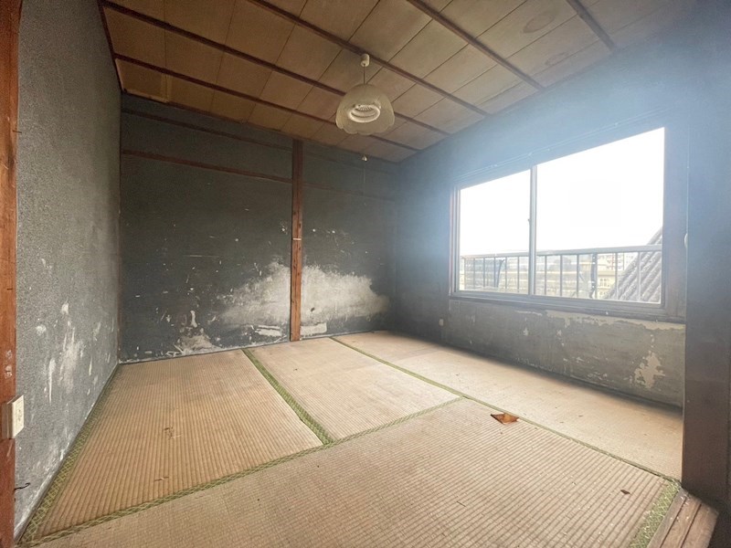 高峰一丁目4番戸建 内観写真（リビング以外の居室）