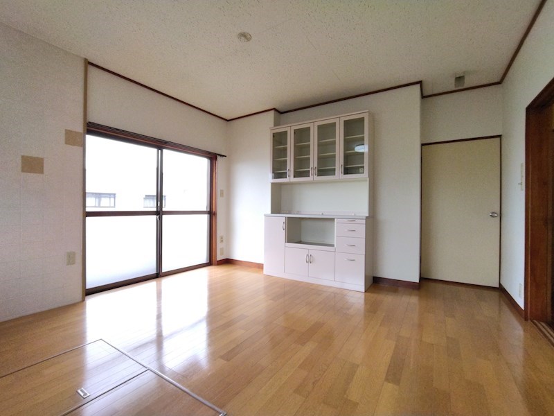 東大谷三丁目戸建 内観写真（リビング）