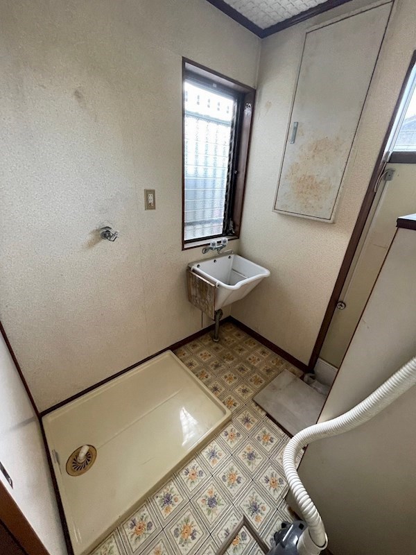 紅梅四丁目戸建 内観写真（洗面台・洗面所）